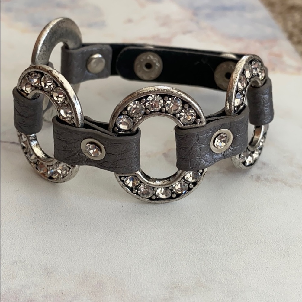 Like new! Chico’s Fashion Silver Crystal Bracelet